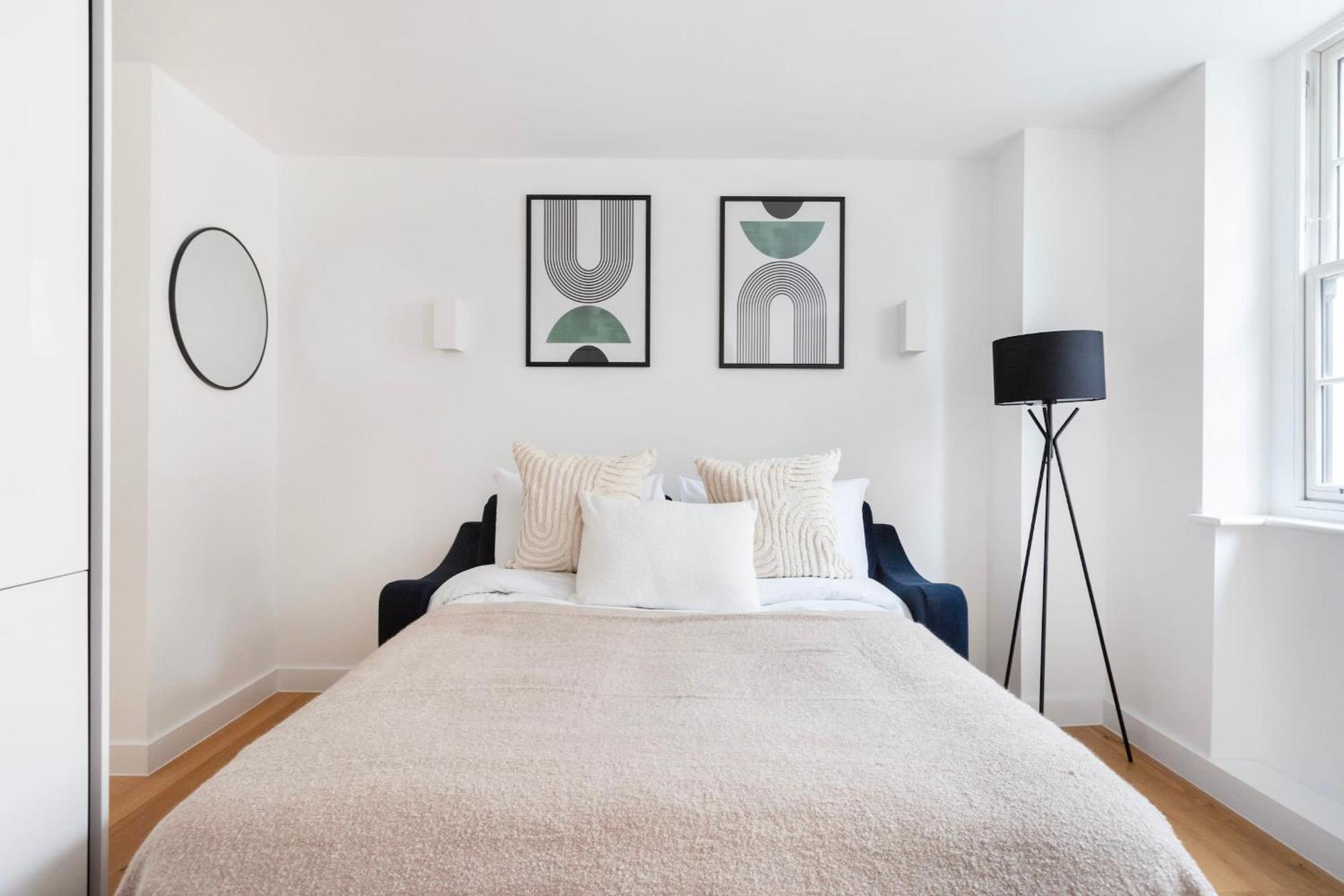 Fitzrovia With Balcony - Cityapartmentstay Londyn Zewnętrze zdjęcie