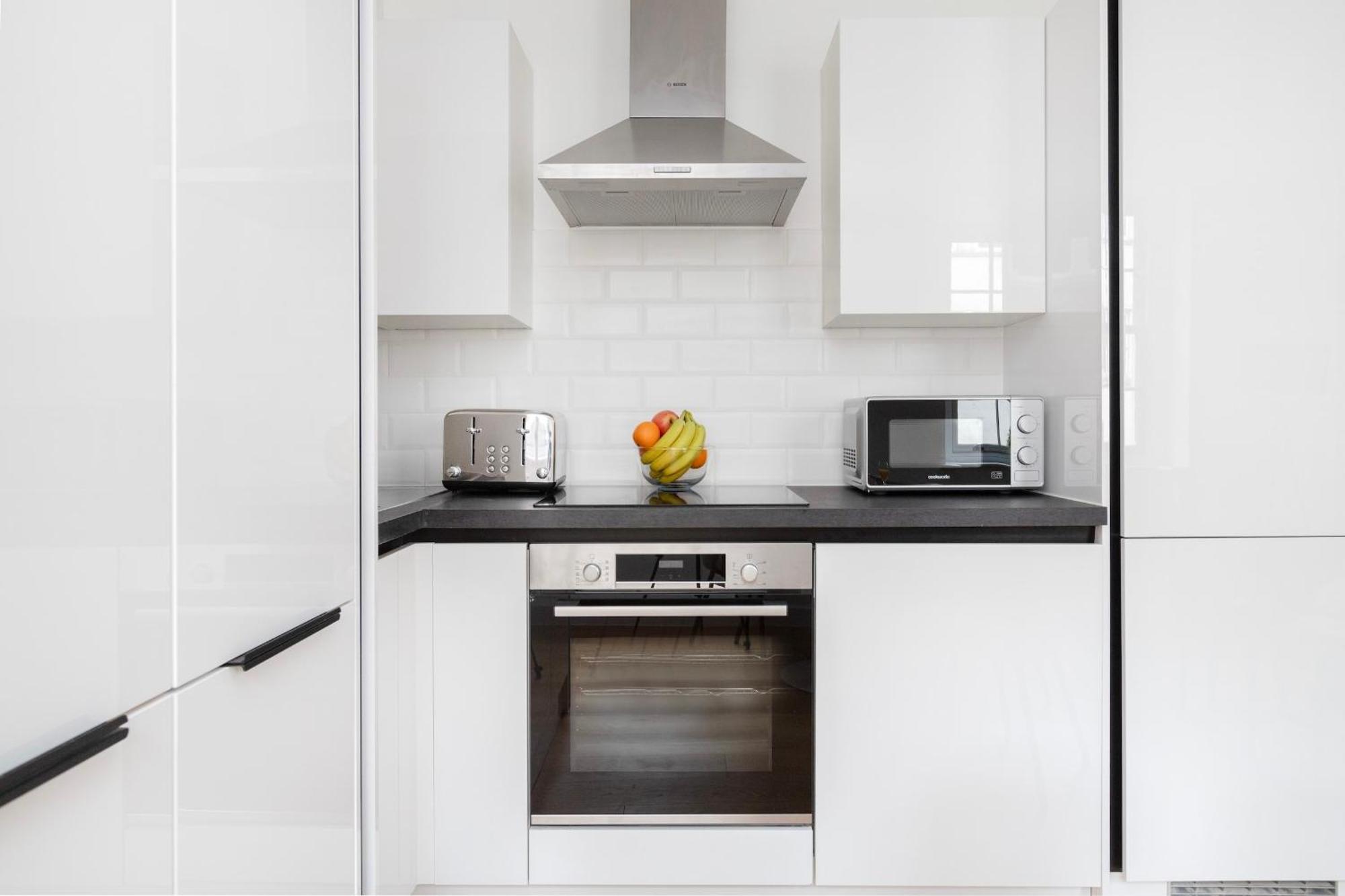Fitzrovia With Balcony - Cityapartmentstay Londyn Zewnętrze zdjęcie