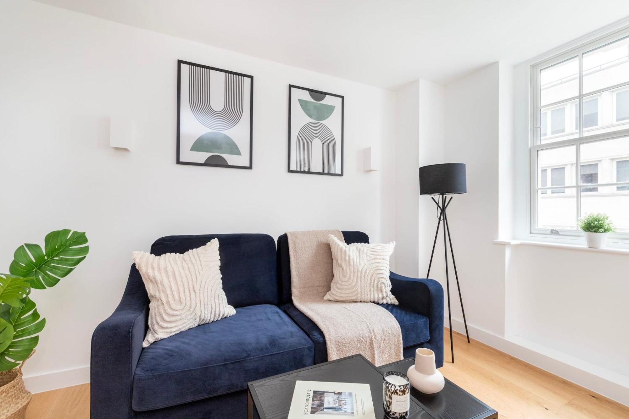 Fitzrovia With Balcony - Cityapartmentstay Londyn Zewnętrze zdjęcie