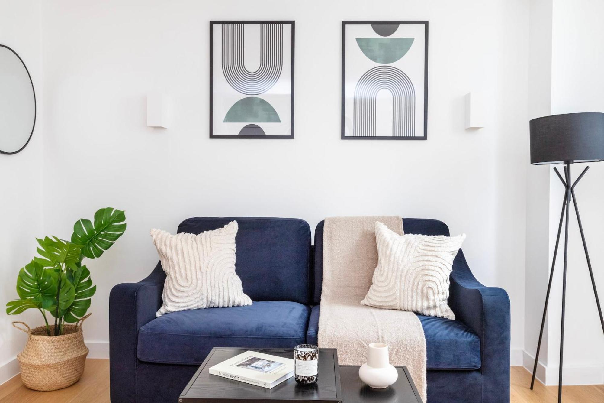 Fitzrovia With Balcony - Cityapartmentstay Londyn Zewnętrze zdjęcie