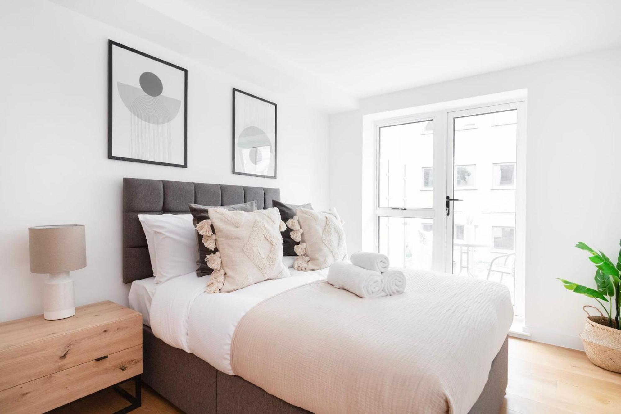 Fitzrovia With Balcony - Cityapartmentstay Londyn Zewnętrze zdjęcie